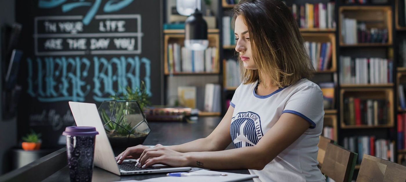 Construimos una organizaci&oacute;n para ayudar a las personas a aprender en l&iacute;nea.